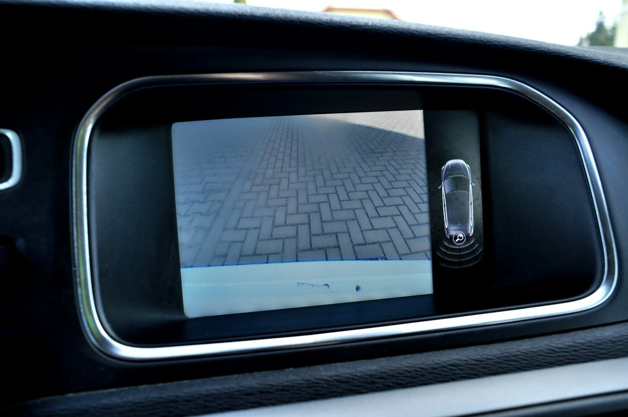 Volvo V40 - Zdjęcie 19