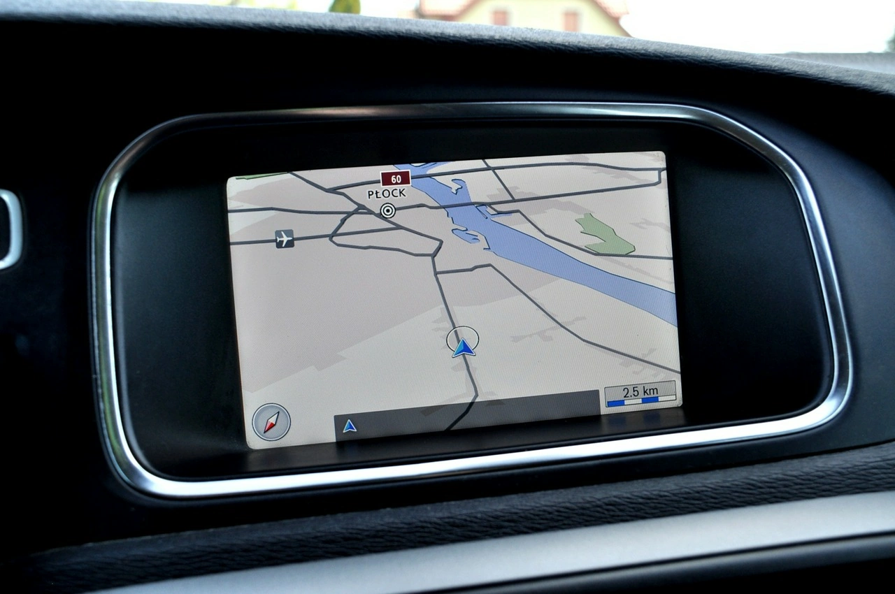 Volvo V40 - Zdjęcie 21