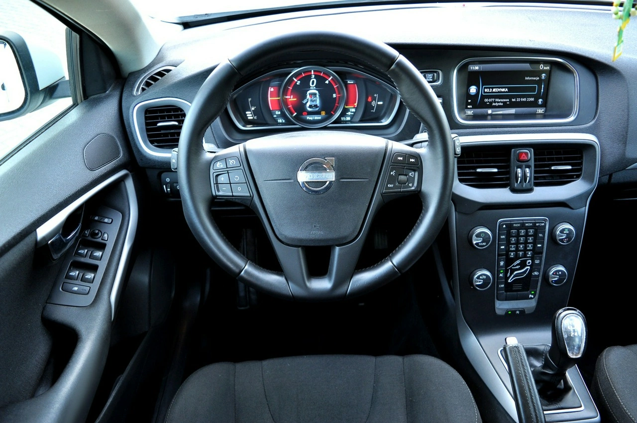 Volvo V40 - Zdjęcie 4