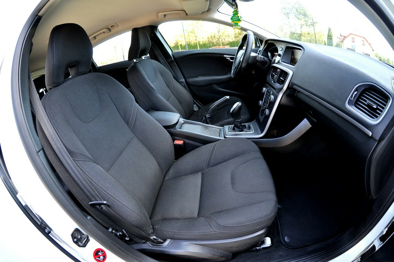 Volvo V40 - Zdjęcie 6