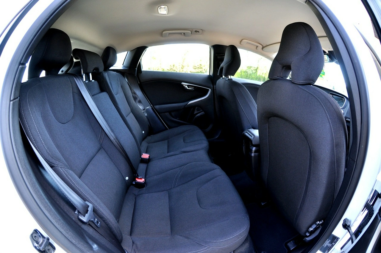 Volvo V40 - Zdjęcie 8