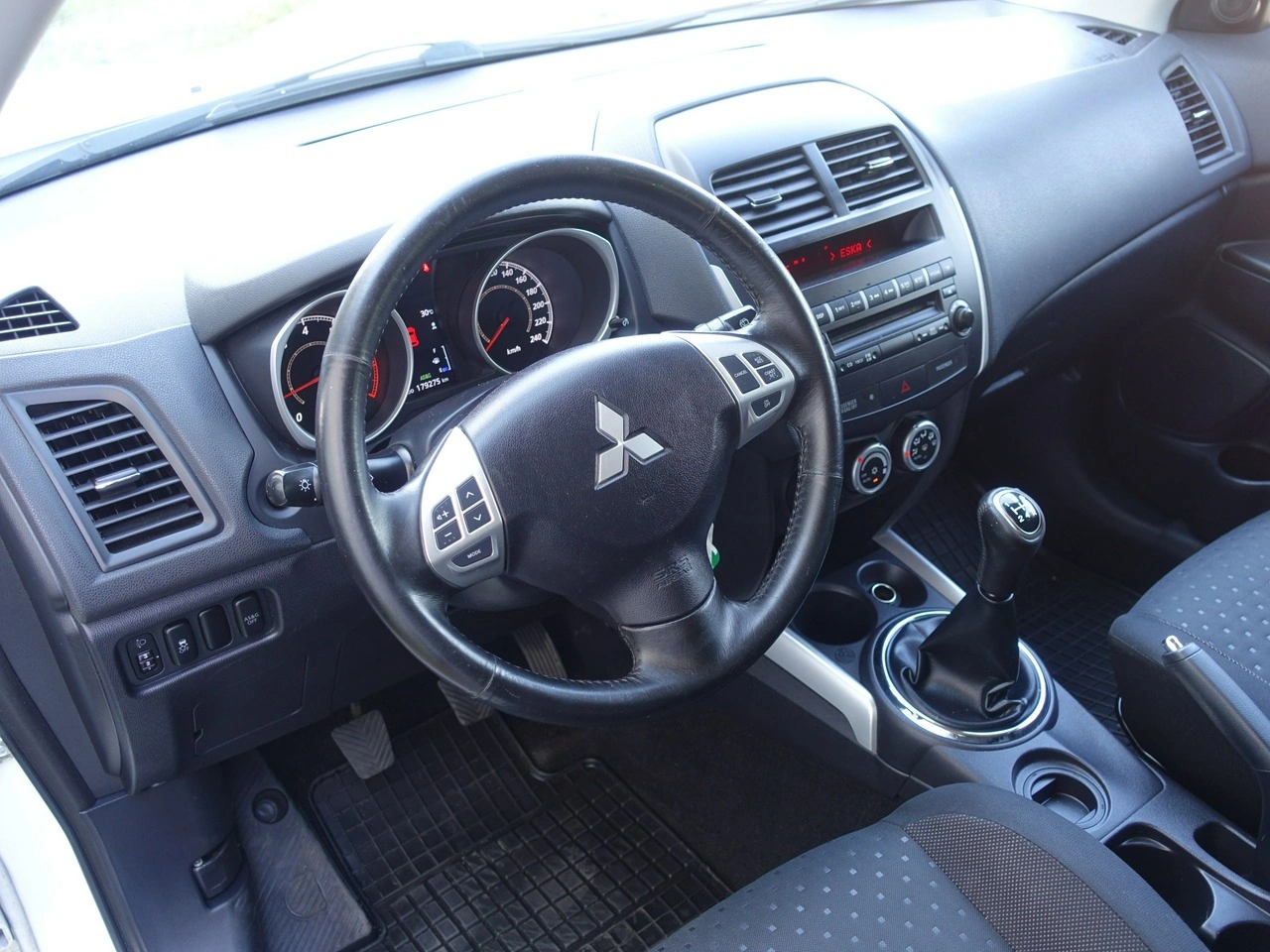 Mitsubishi ASX - Zdjęcie 12