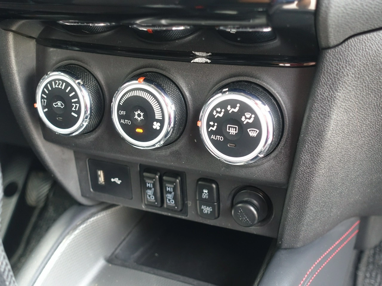 Mitsubishi ASX - Zdjęcie 24