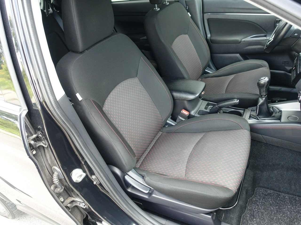 Mitsubishi ASX - Zdjęcie 25