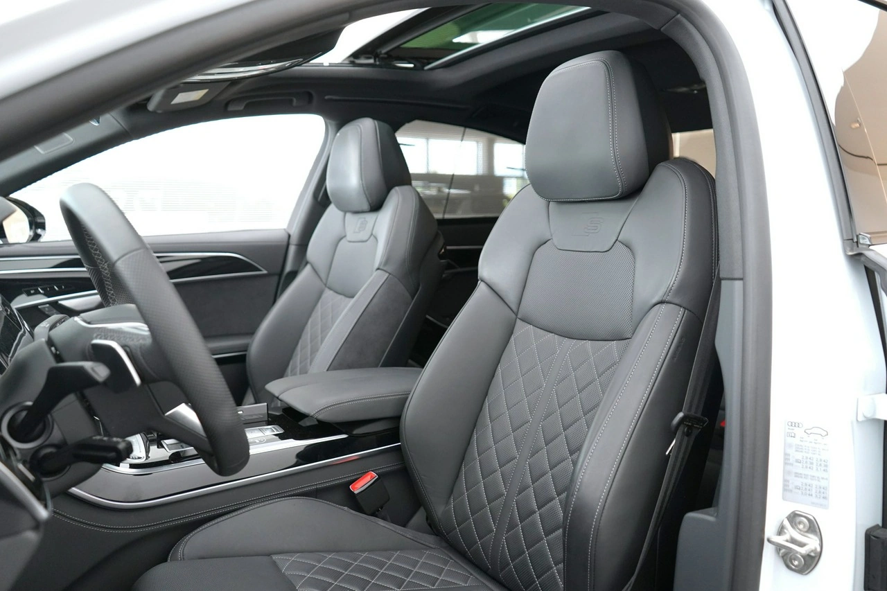 Audi A8 - Zdjęcie 12