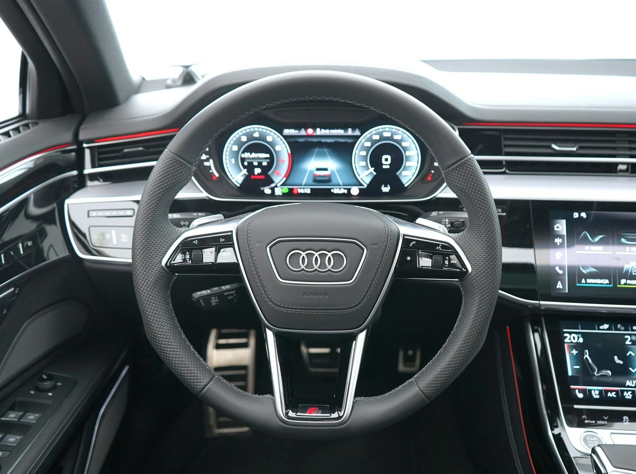 Audi A8 - Zdjęcie 18