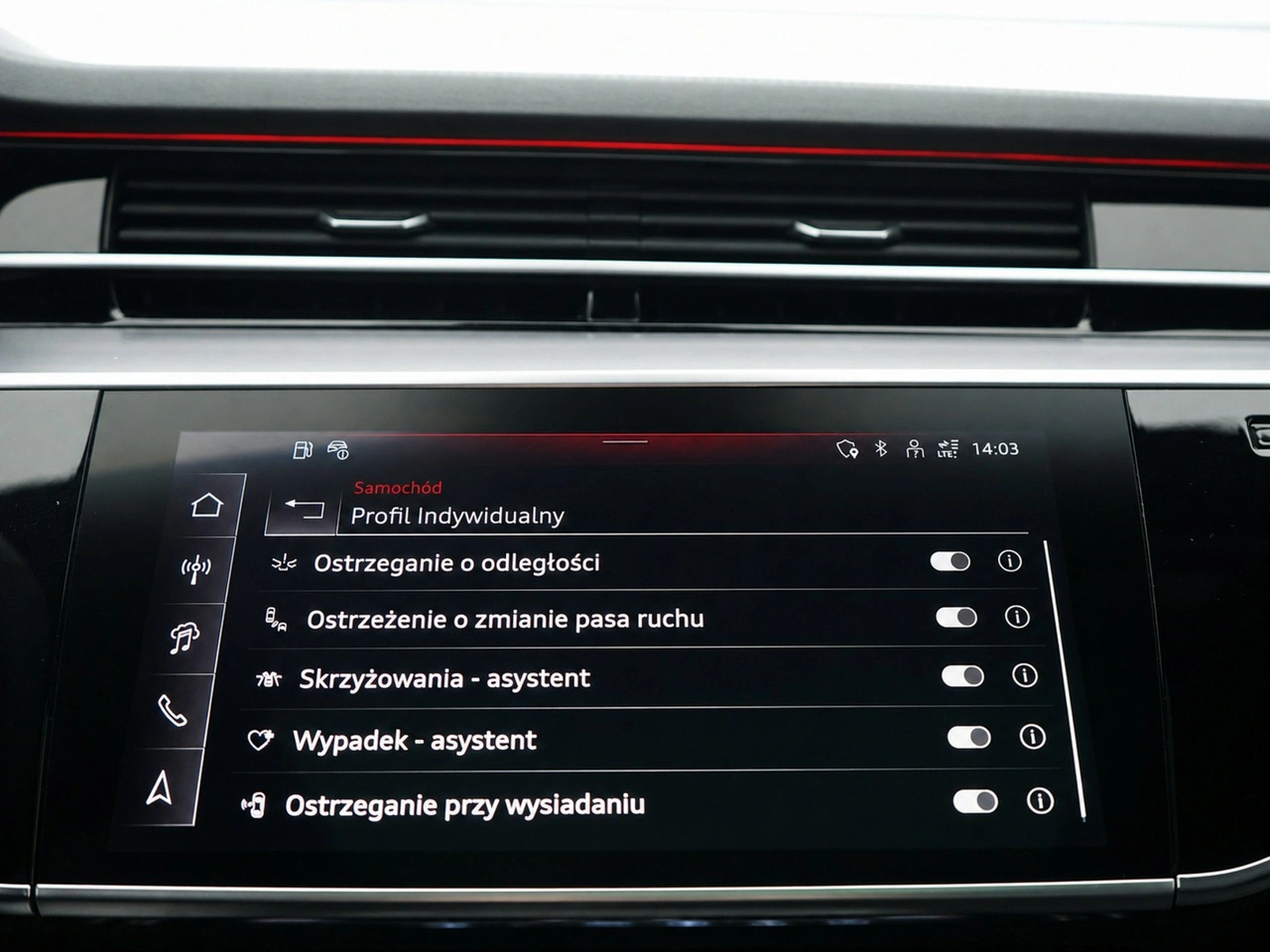 Audi A8 - Zdjęcie 38