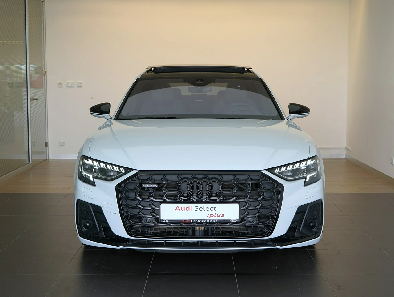 Audi A8 - Zdjęcie 5