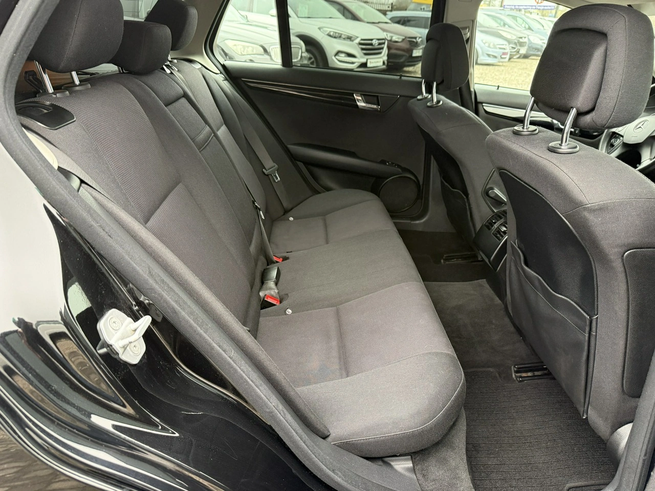 Mercedes C 200 - Zdjęcie 13
