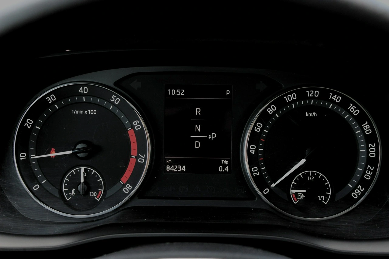 Skoda Octavia - Zdjęcie 12