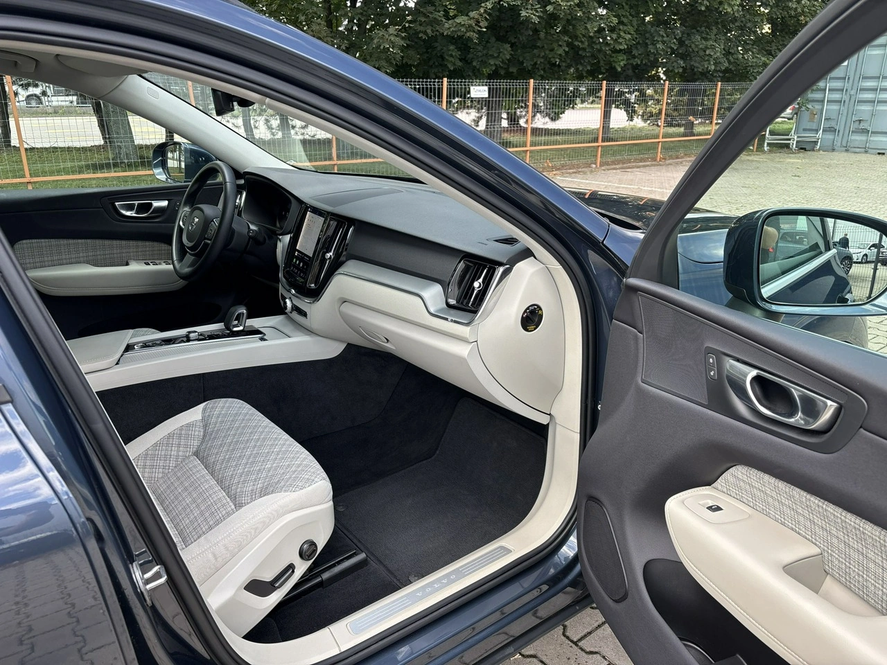 Volvo XC 60 - Zdjęcie 15
