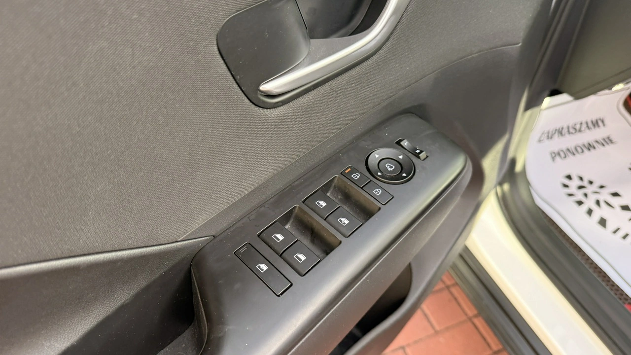Hyundai Kona - Zdjęcie 11