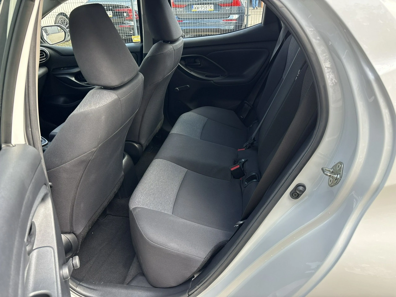 Toyota Yaris - Zdjęcie 18