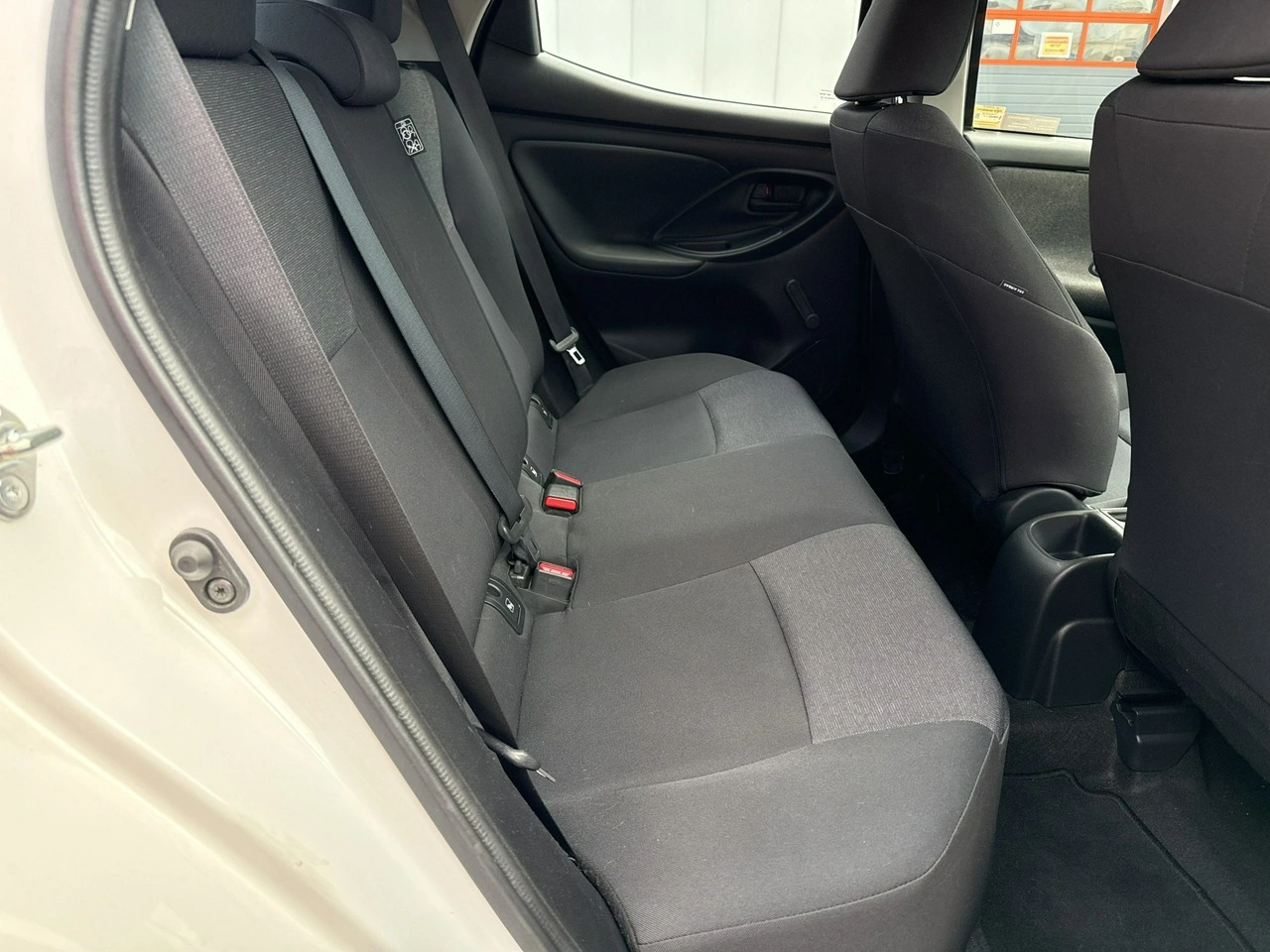 Toyota Yaris - Zdjęcie 16