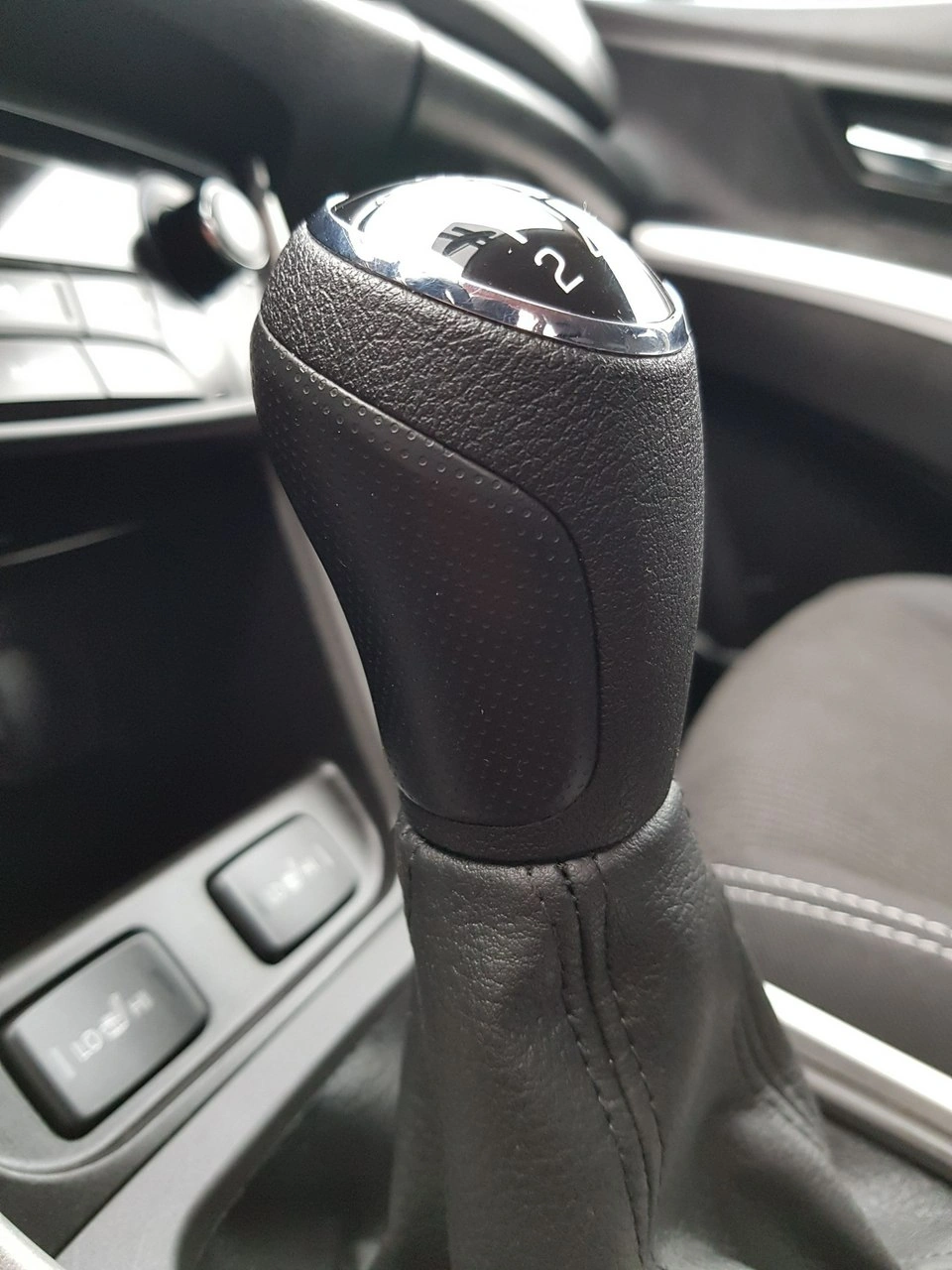 Suzuki SX4 S-Cross - Zdjęcie 9