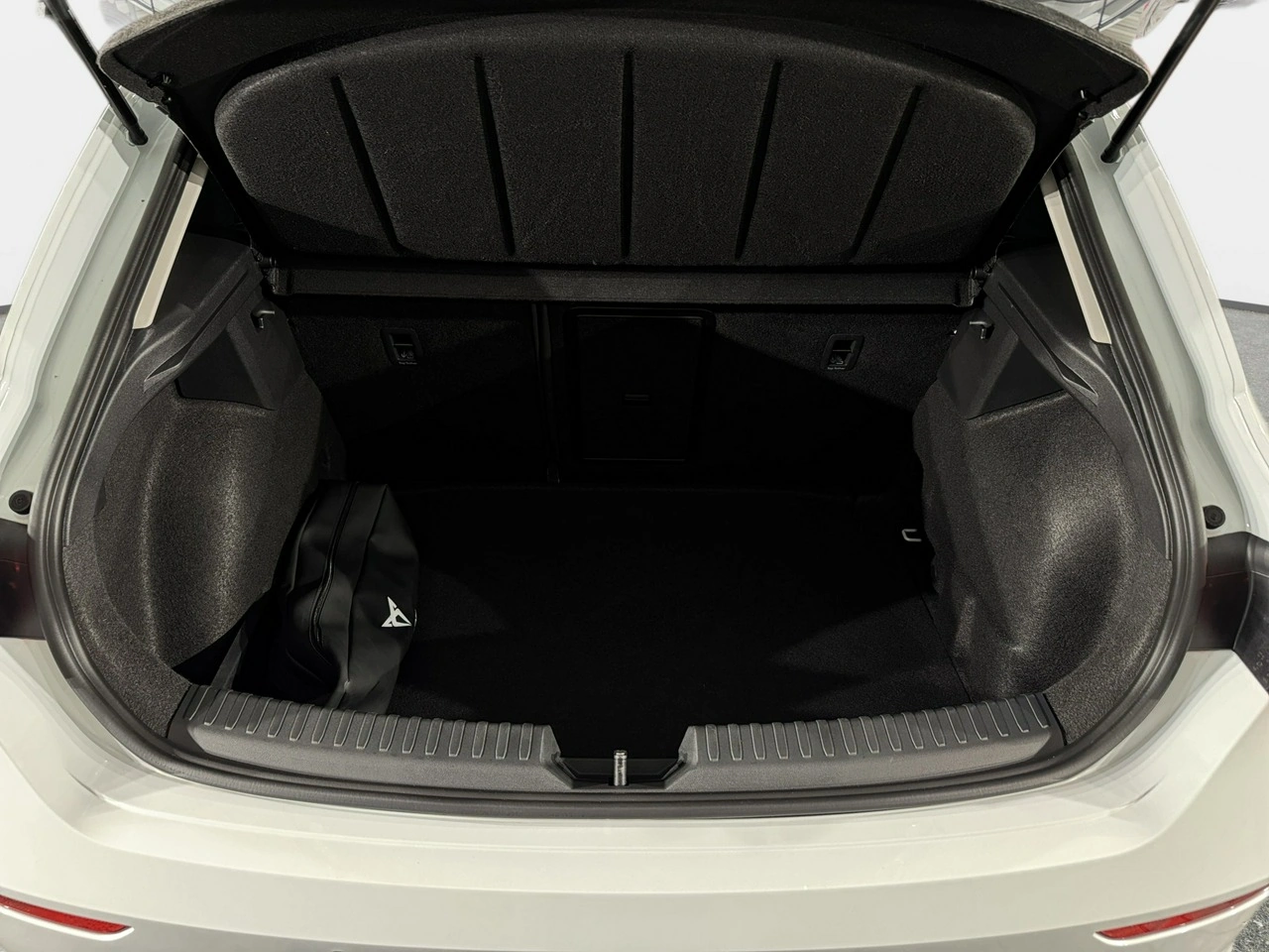 Cupra Leon - Zdjęcie 23