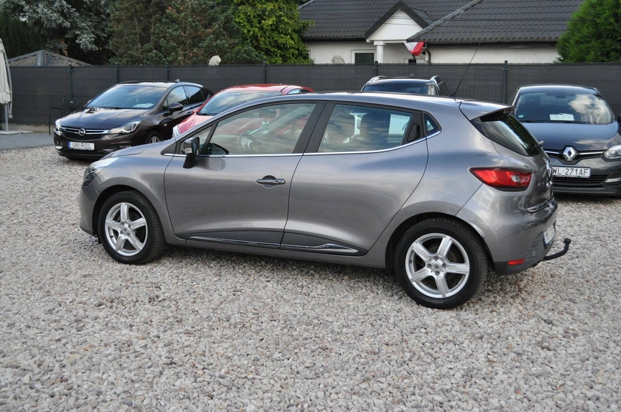 Renault Clio - Zdjęcie 10