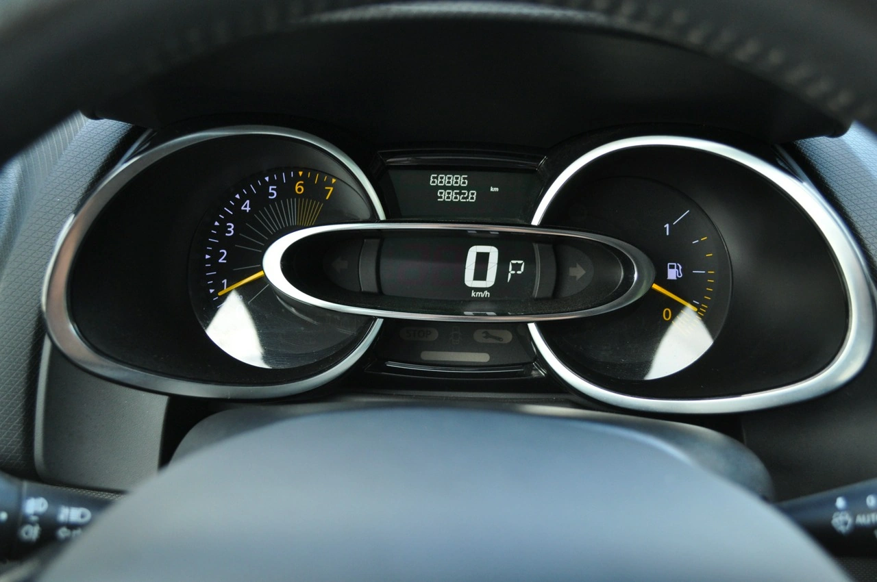Renault Clio - Zdjęcie 19