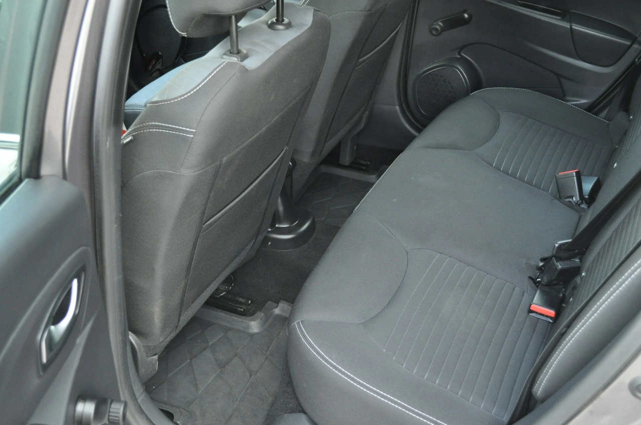 Renault Clio - Zdjęcie 24