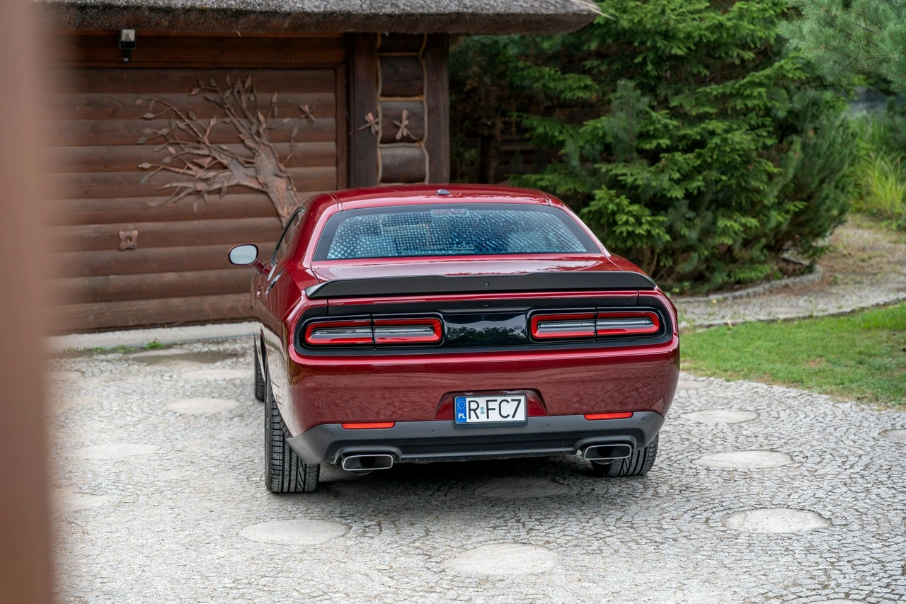Dodge Challenger - Zdjęcie 14