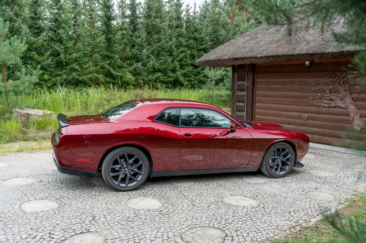Dodge Challenger - Zdjęcie 15