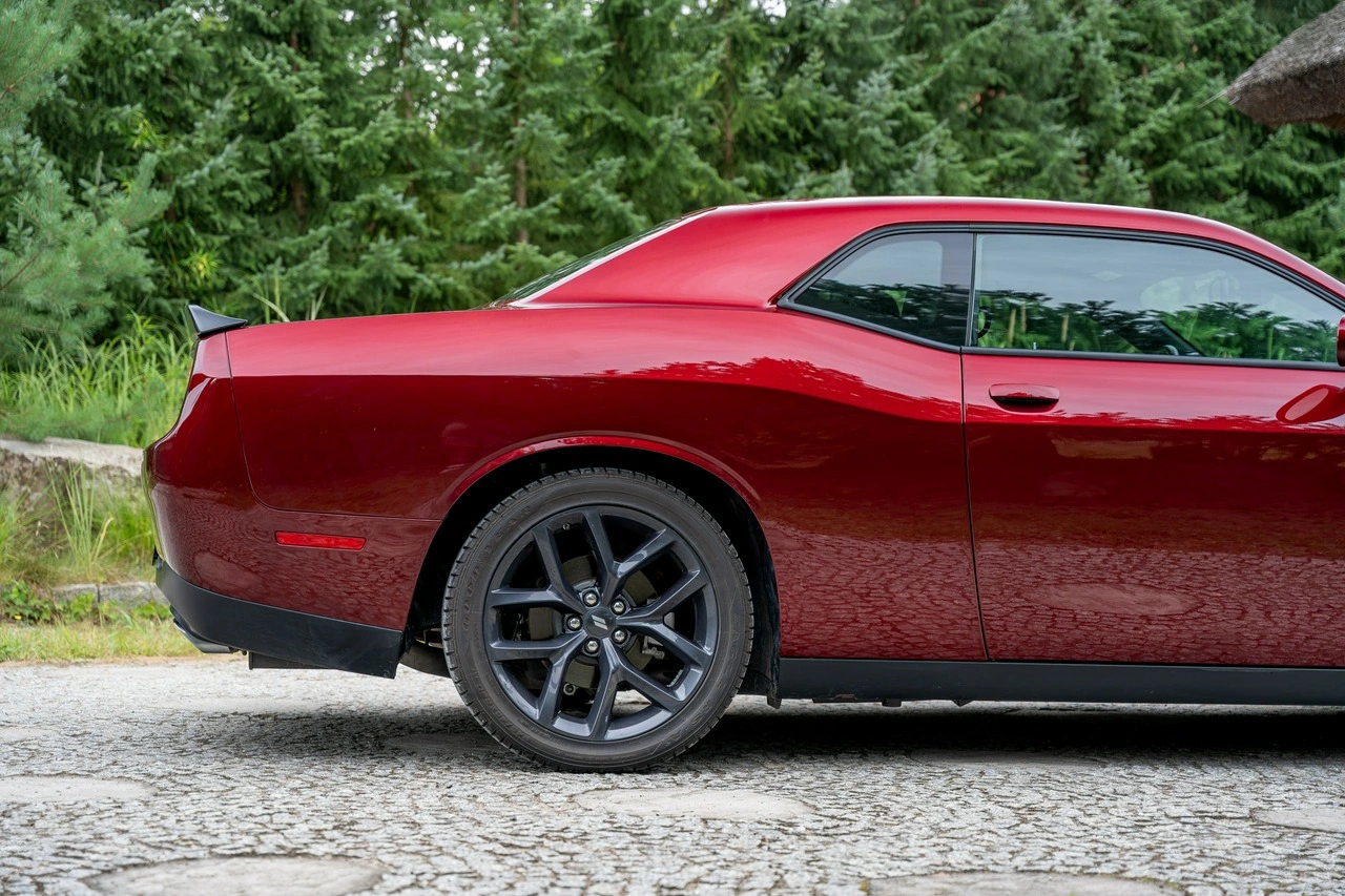 Dodge Challenger - Zdjęcie 16