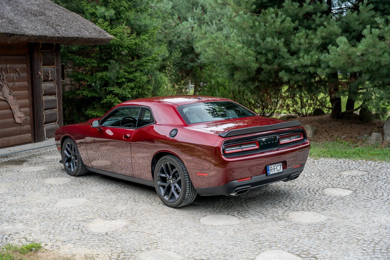 Dodge Challenger - Zdjęcie 1