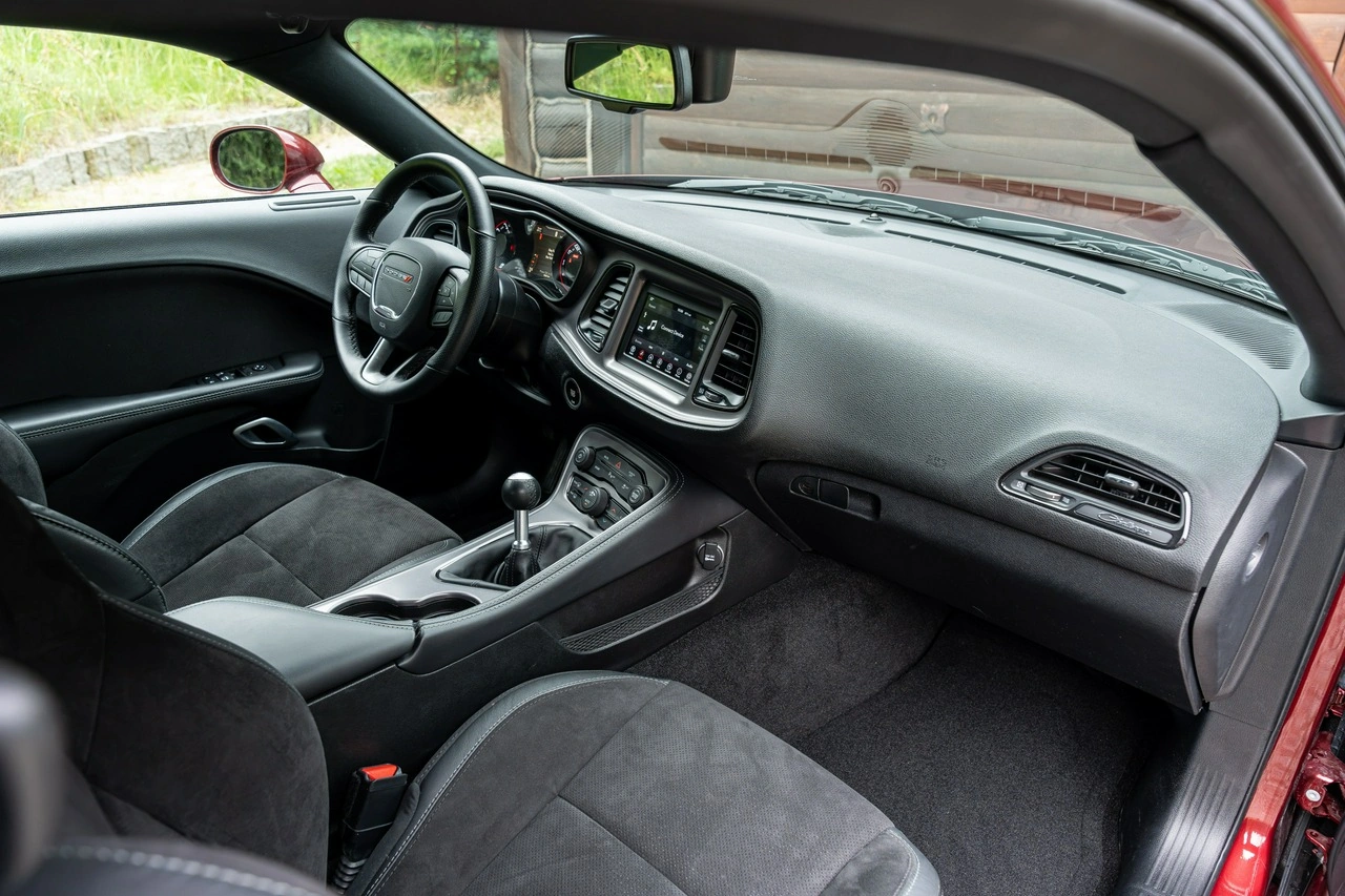 Dodge Challenger - Zdjęcie 37