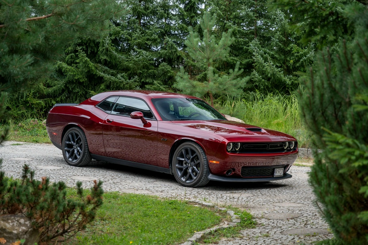 Dodge Challenger - Główne zdjęcie