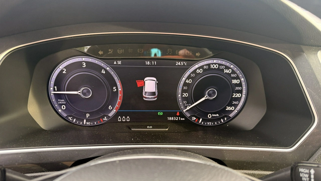 Volkswagen Tiguan - Zdjęcie 15