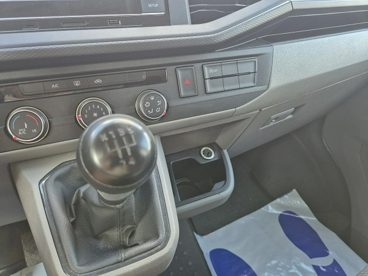 Volkswagen Transporter - Zdjęcie 33