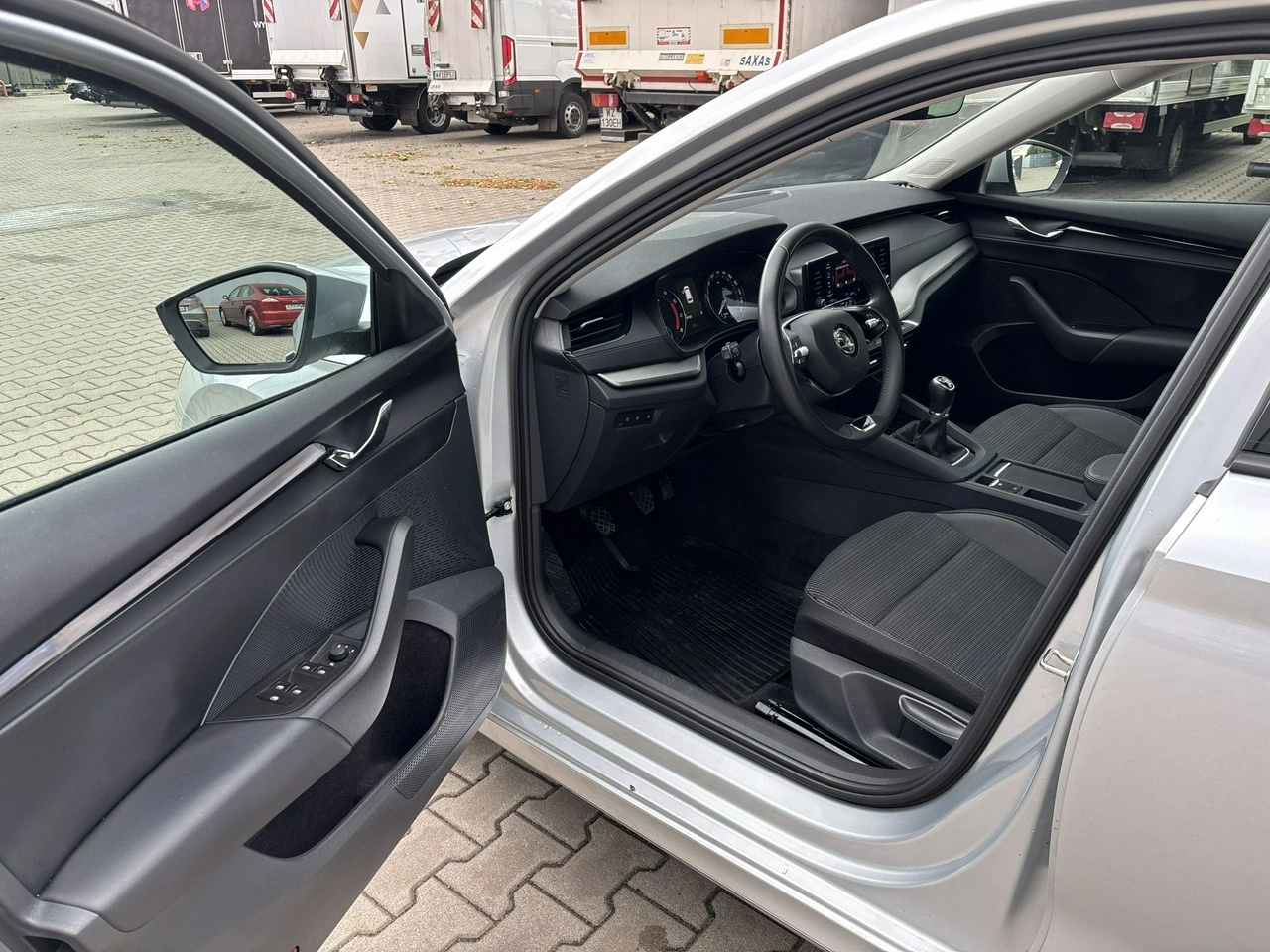 Skoda Octavia - Zdjęcie 10