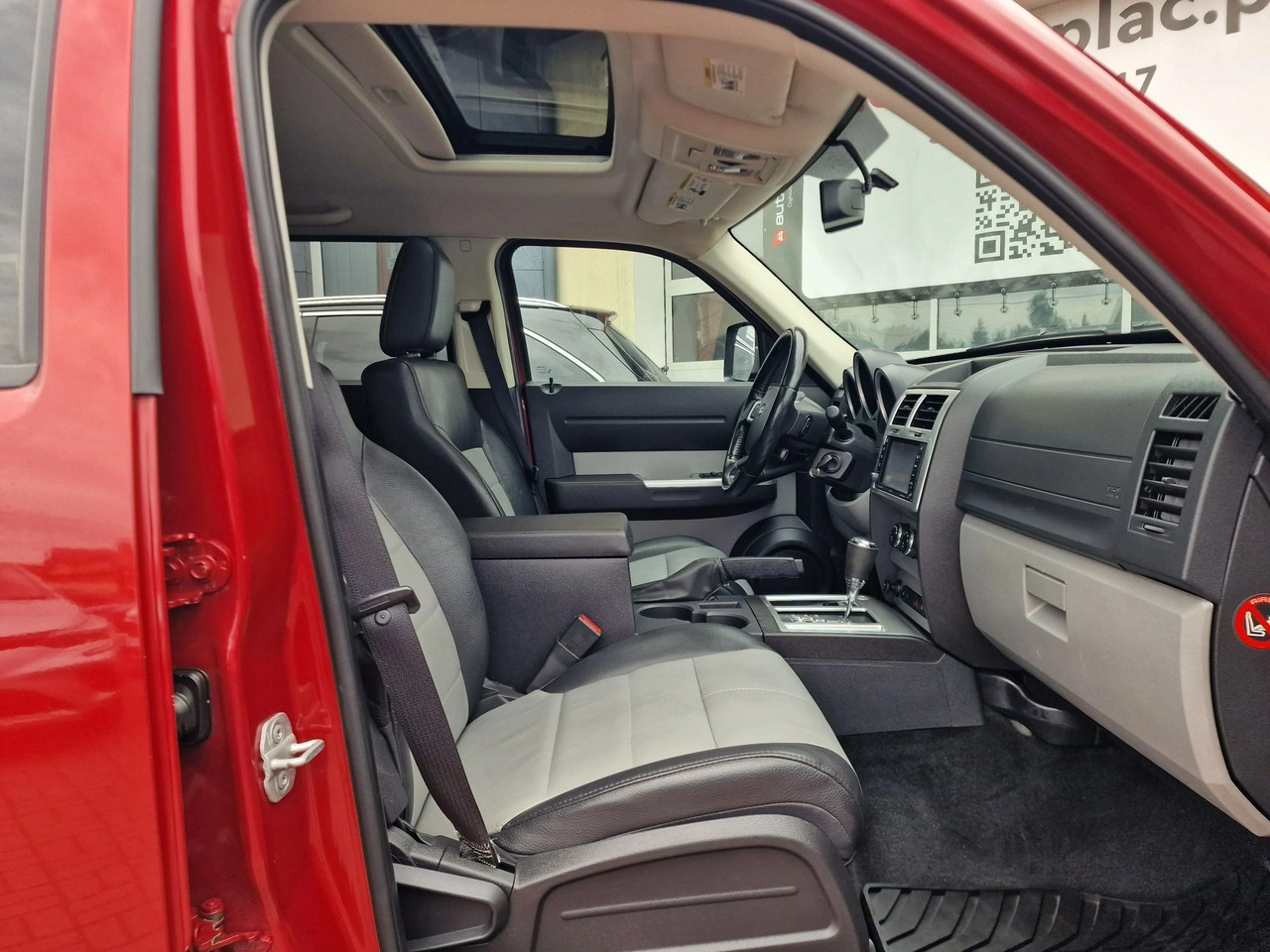 Dodge Nitro - Zdjęcie 28