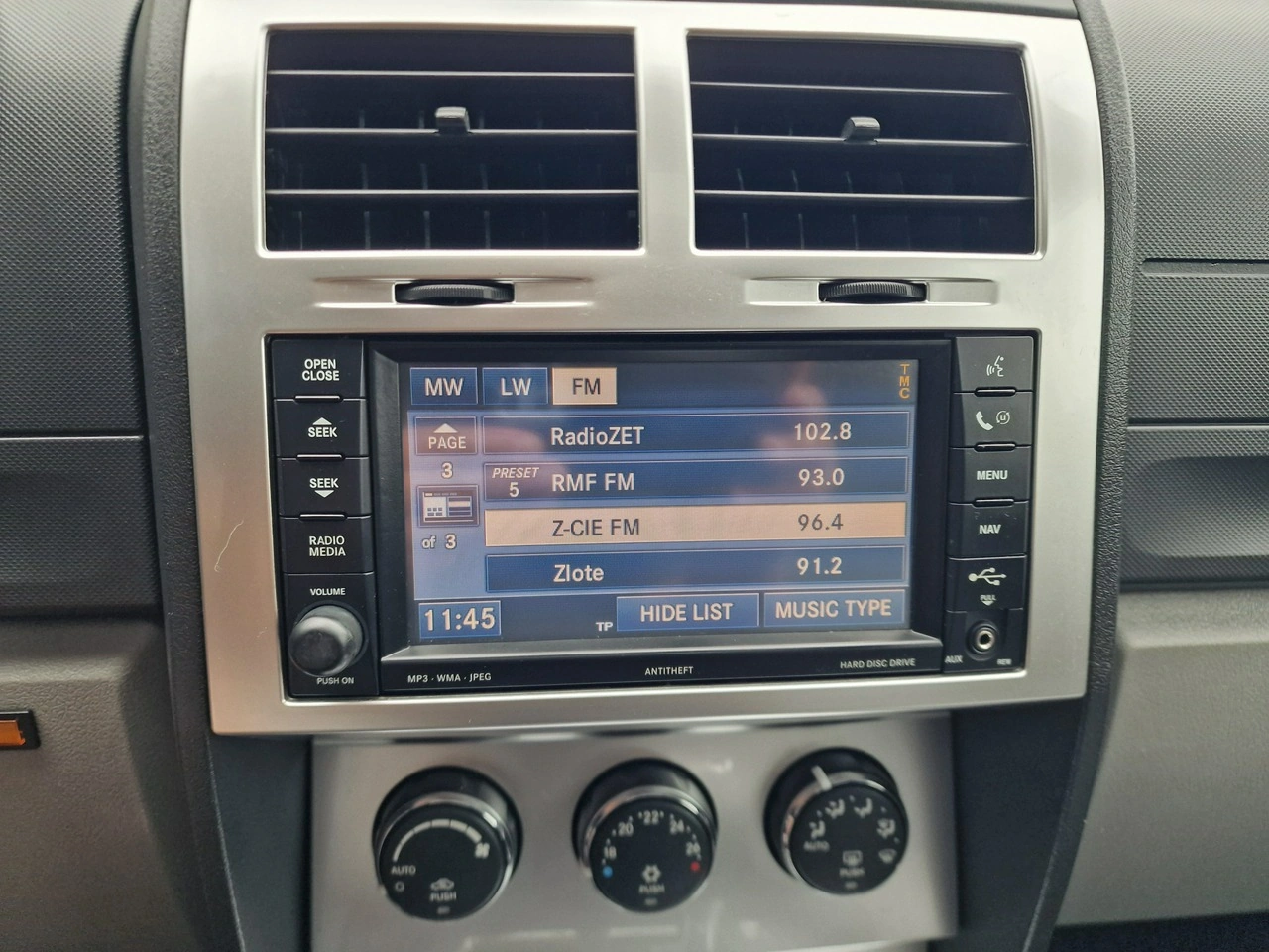 Dodge Nitro - Zdjęcie 30