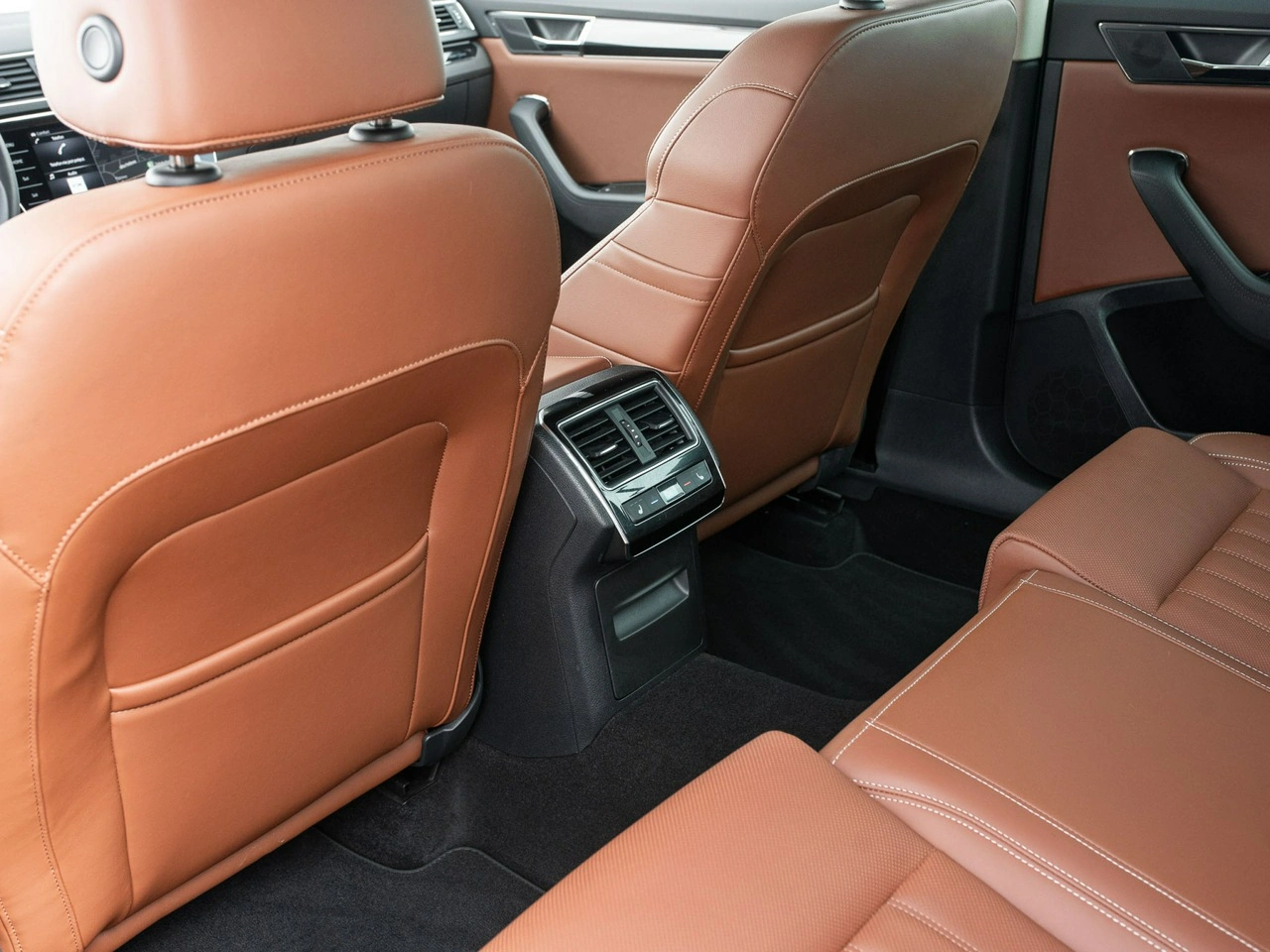 Skoda Superb - Zdjęcie 24