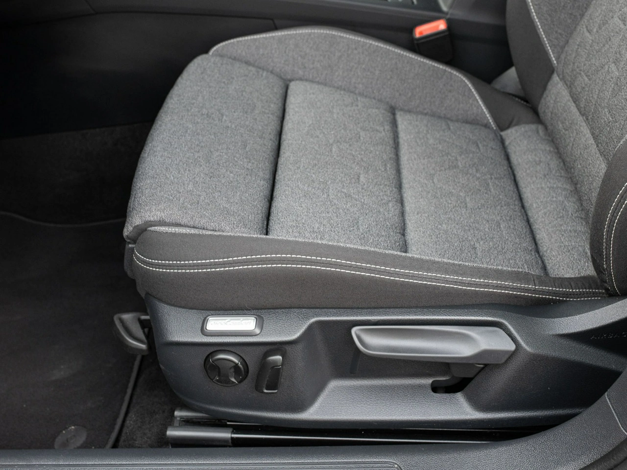 Volkswagen Passat - Zdjęcie 9