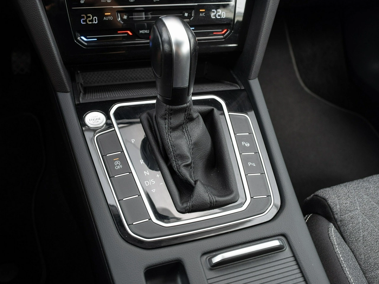 Volkswagen Passat - Zdjęcie 14