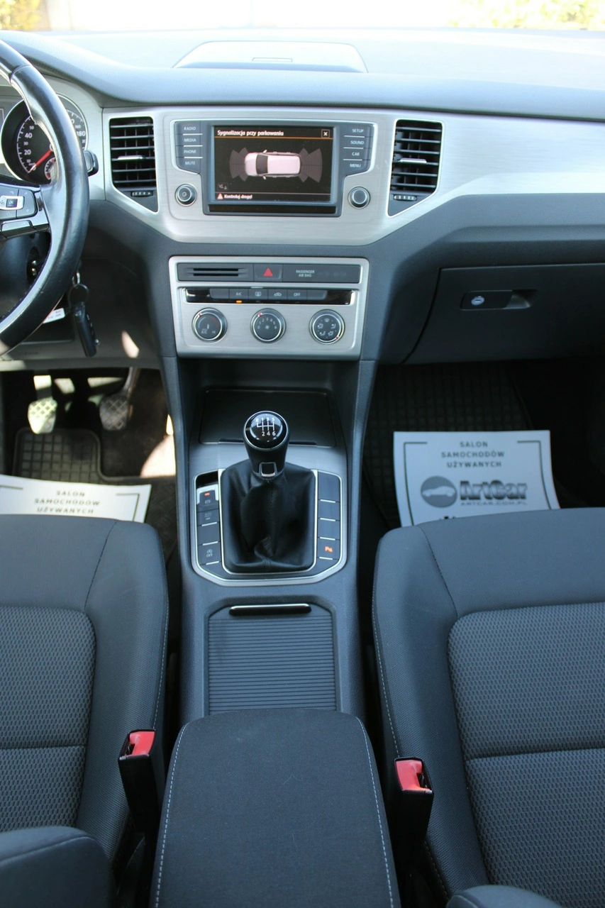 Volkswagen Golf Sportsvan - Zdjęcie 22