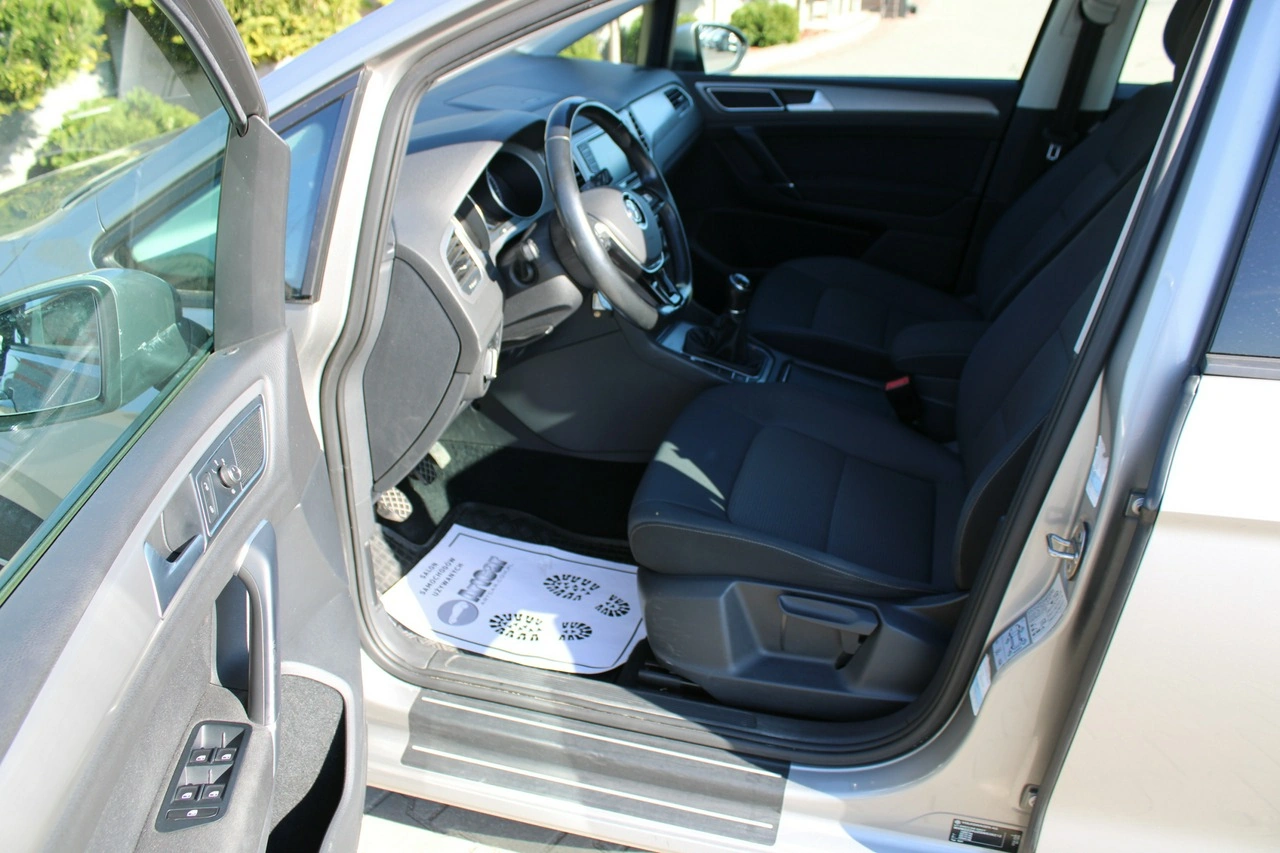 Volkswagen Golf Sportsvan - Zdjęcie 53