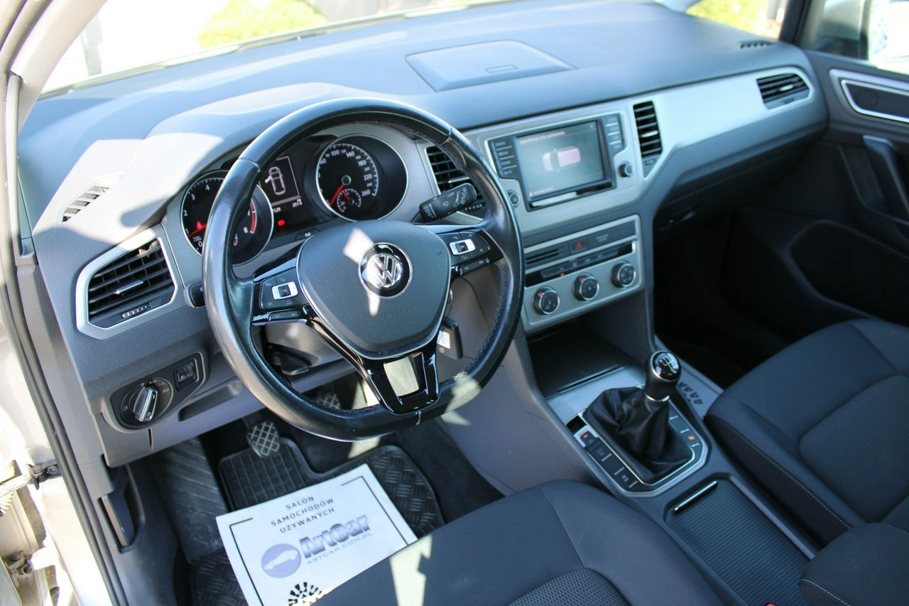 Volkswagen Golf Sportsvan - Zdjęcie 54