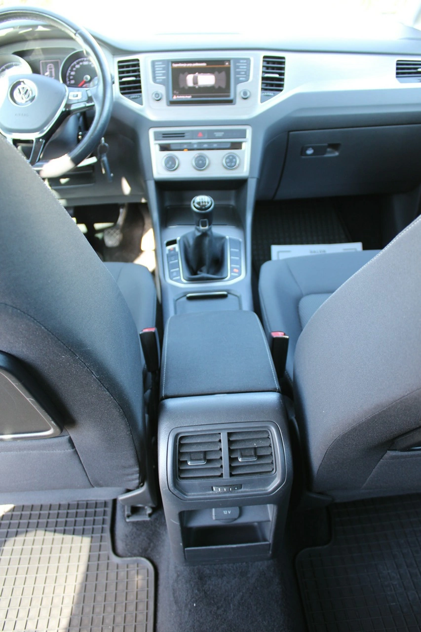 Volkswagen Golf Sportsvan - Zdjęcie 56