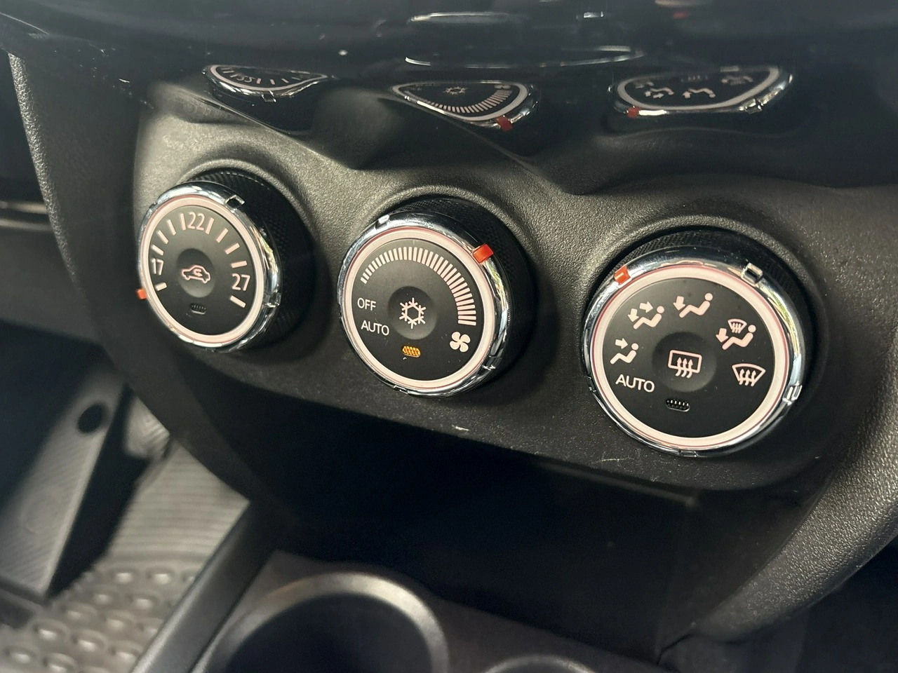 Mitsubishi ASX - Zdjęcie 15