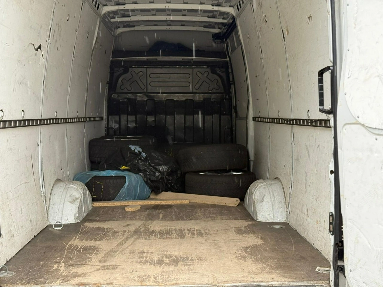 Iveco Daily 35S18 - Zdjęcie 9
