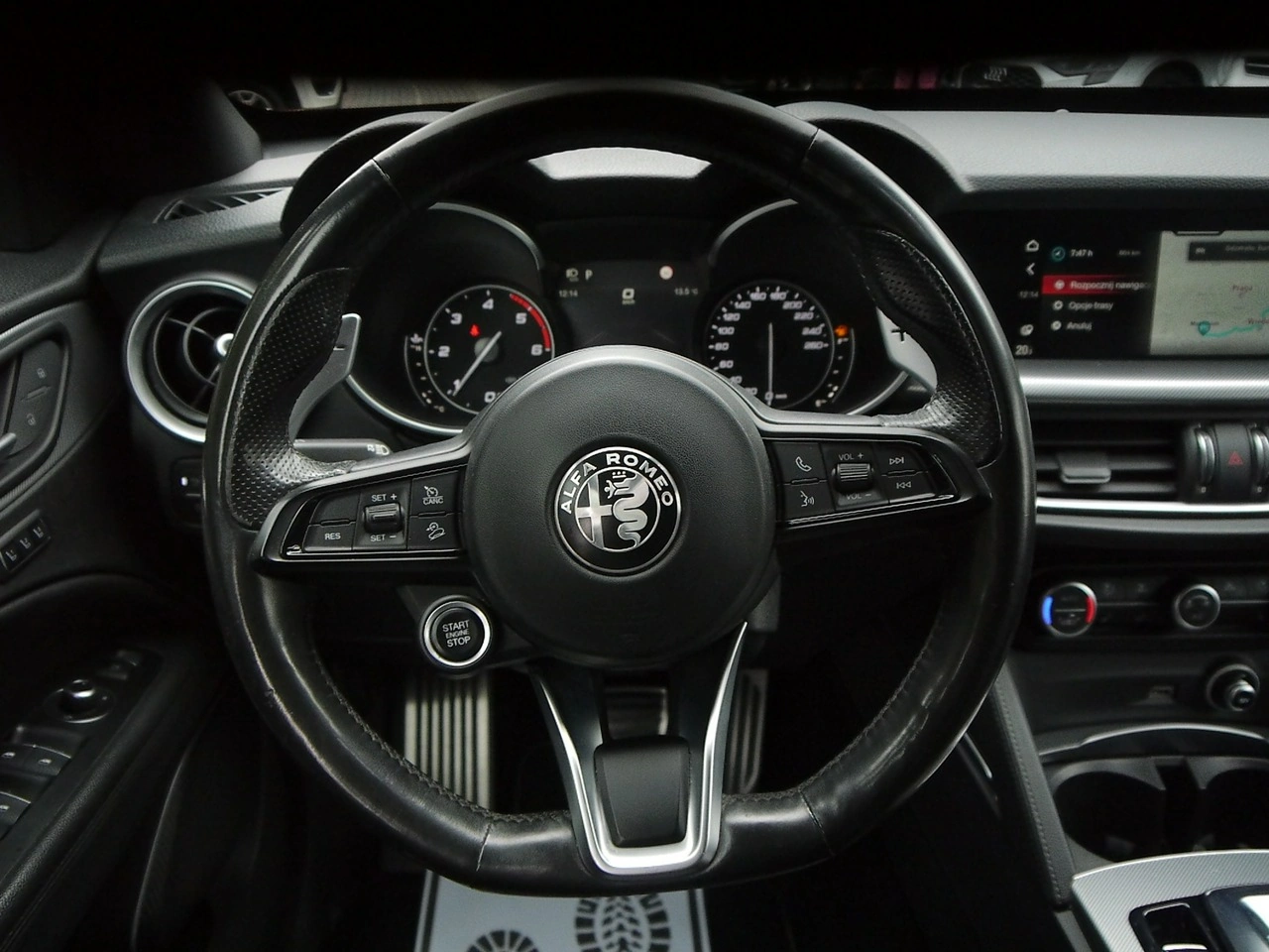 Alfa Romeo Stelvio - Zdjęcie 19