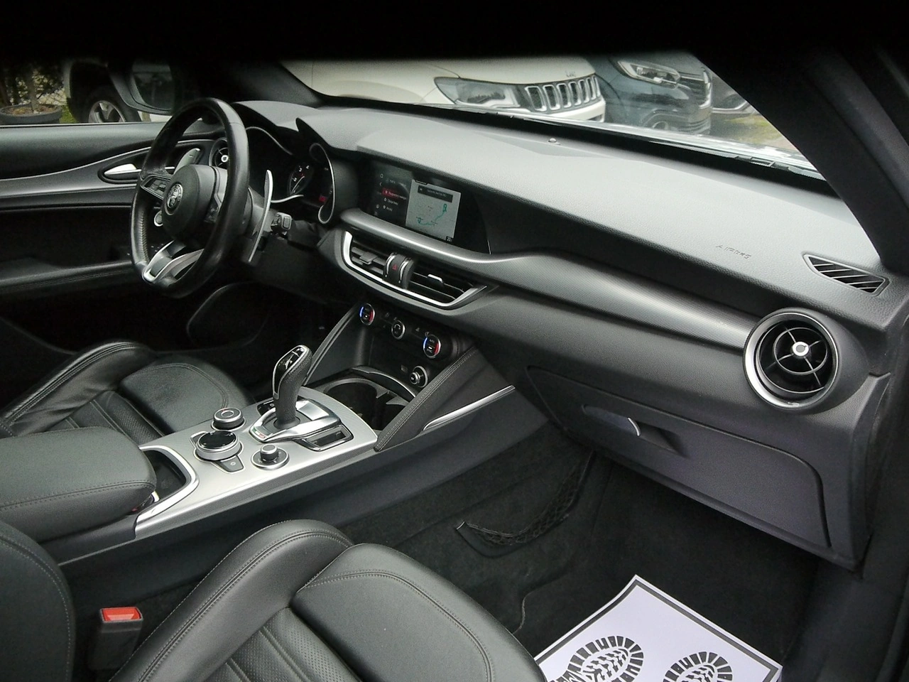 Alfa Romeo Stelvio - Zdjęcie 28