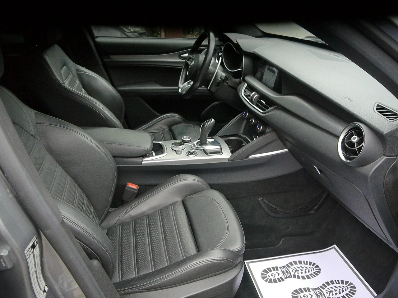 Alfa Romeo Stelvio - Zdjęcie 30