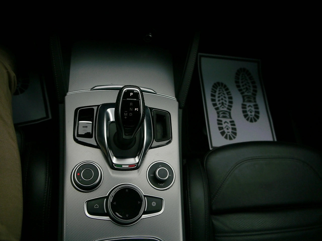 Alfa Romeo Stelvio - Zdjęcie 36