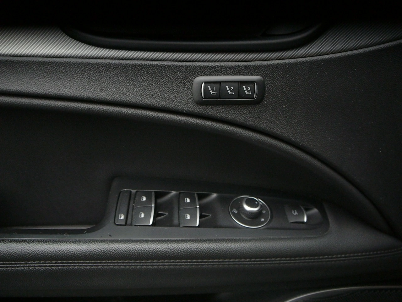 Alfa Romeo Stelvio - Zdjęcie 39