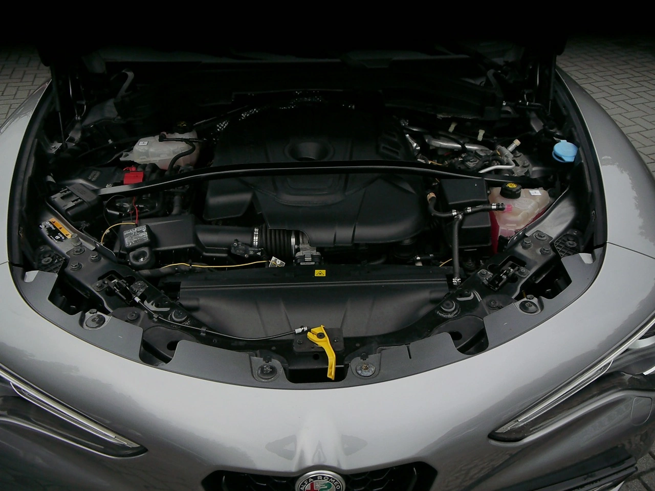 Alfa Romeo Stelvio - Zdjęcie 42