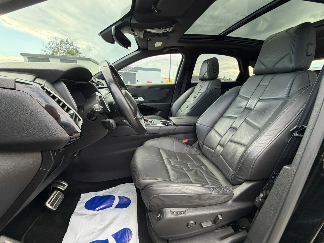 DS Automobiles DS 7 Crossback - Zdjęcie 14